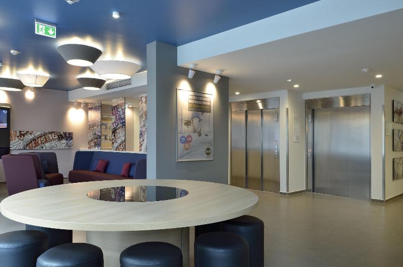 B&B Hotel Berlin-Alexanderplatz - Lobi