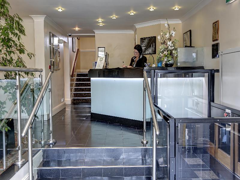 Best Western Plus Milford Hotel - Lobi