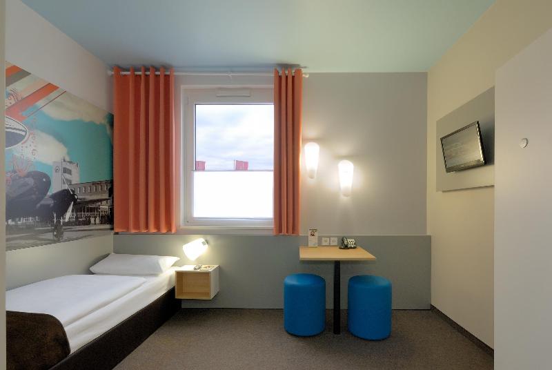 B&B Hotel Böblingen - Oda