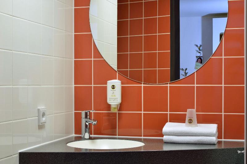 B&B Hotel Bonn - Oda