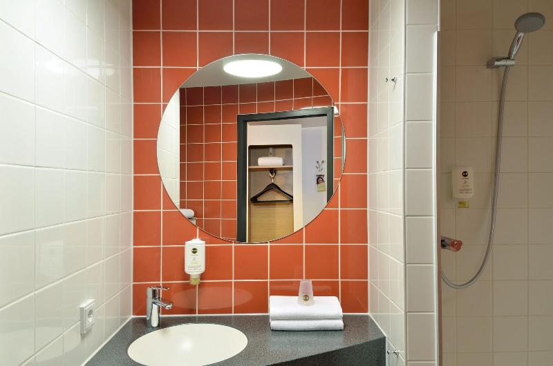 B&B Hotel Bonn - Oda