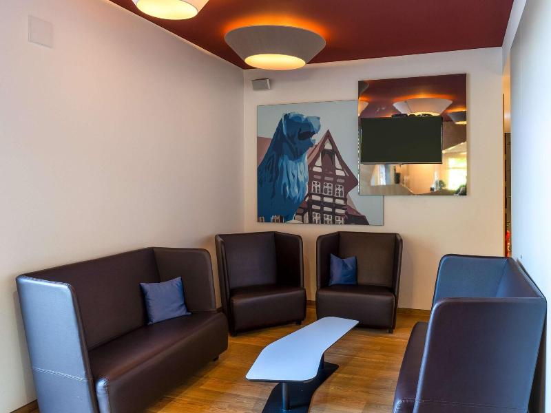 B&B Hotel Braunschweig-City - Lobi