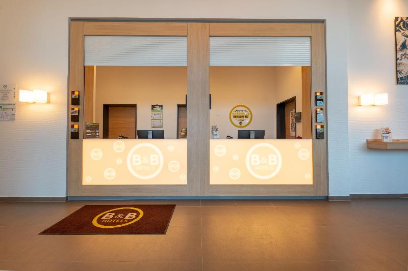B&B Hotel Bremen-Überseestadt - Lobi
