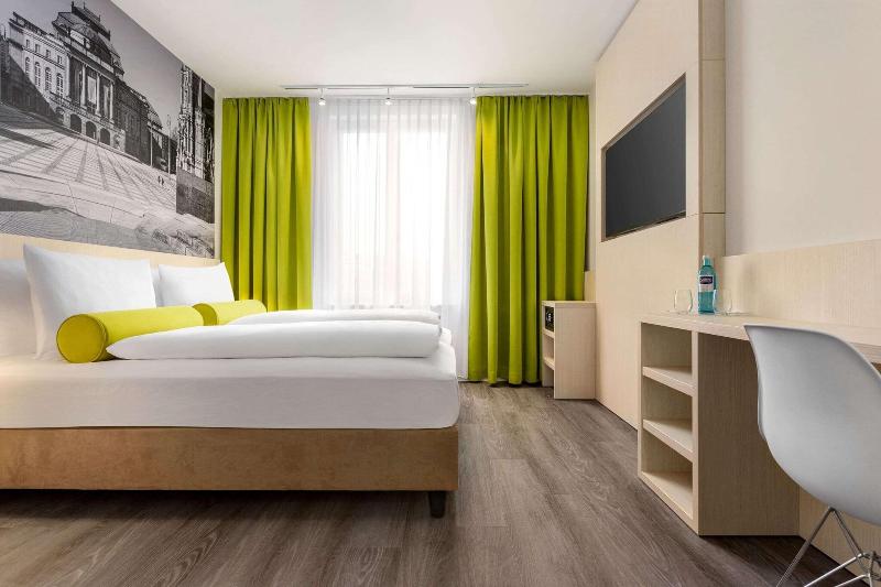 Super 8 by Wyndham Chemnitz - Genel