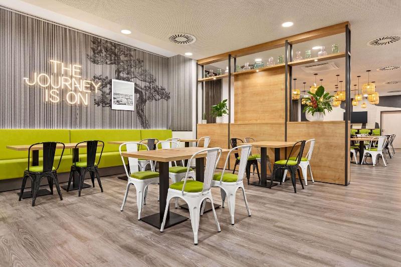 Super 8 by Wyndham Chemnitz - Restoran
