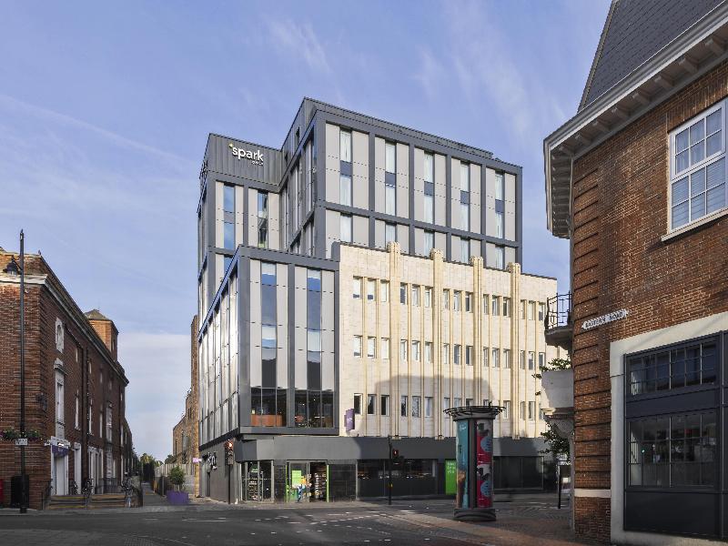 Spark by Hilton London Romford - Genel