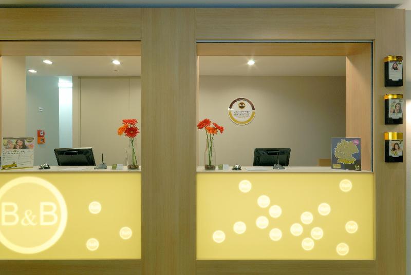 B&B Hotel Freiburg-Süd - Lobi