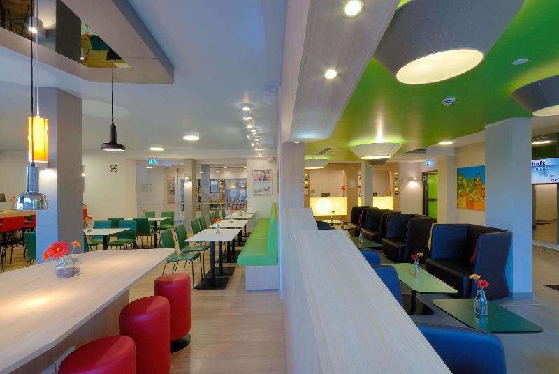 B&B Hotel Freiburg-Süd - Lobi