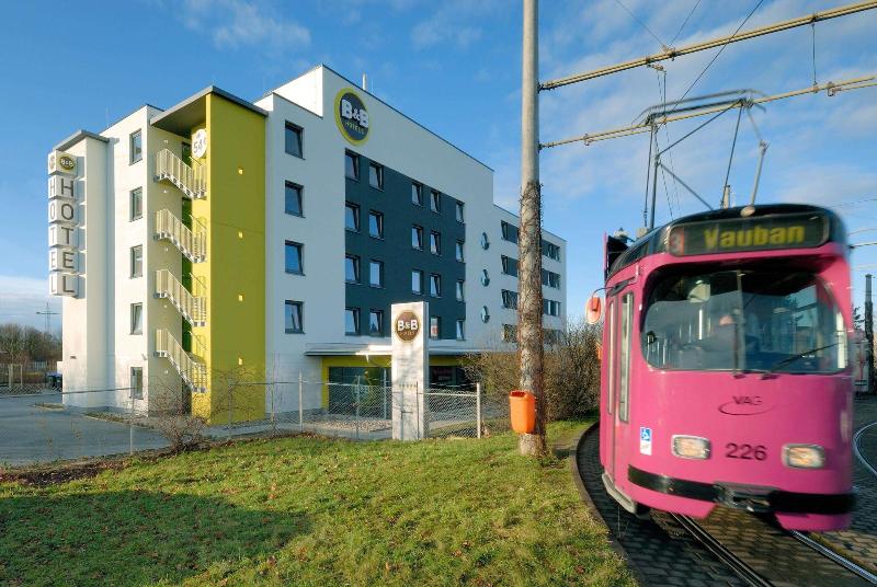 B&B Hotel Freiburg-Süd - Genel