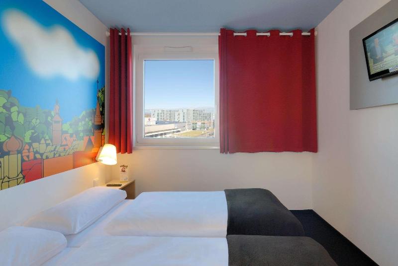 B&B Hotel Freiburg-Süd - Oda