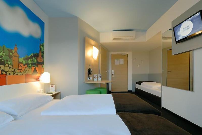 B&B Hotel Freiburg-Süd - Oda