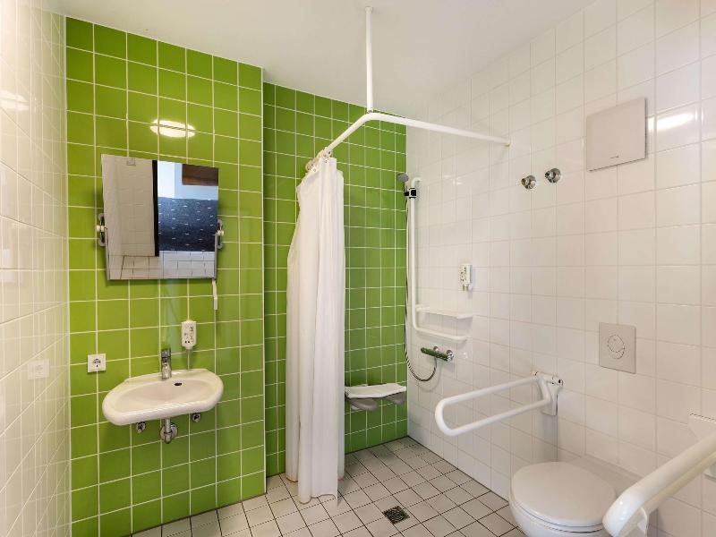 B&B Hotel Freiburg-Süd - Oda