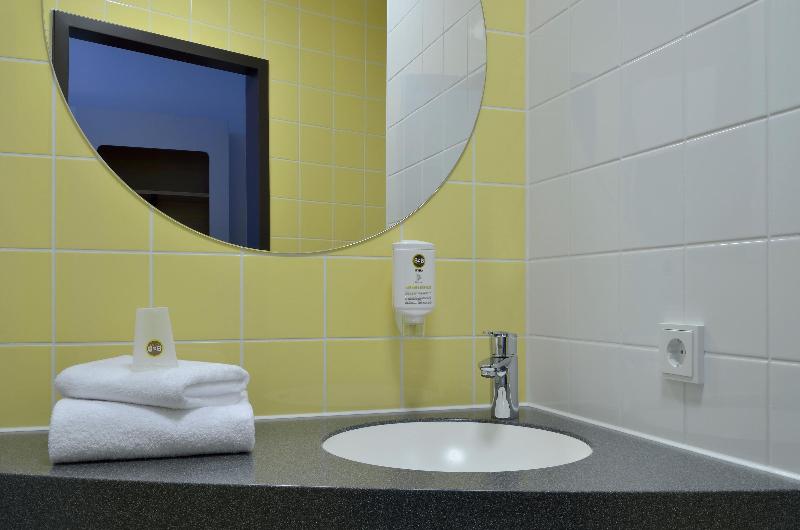 B&B Hotel Halle (Saale) - Oda