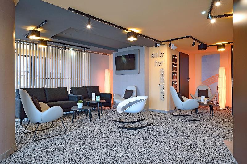 B&B Hotel Hannover-City - Lobi
