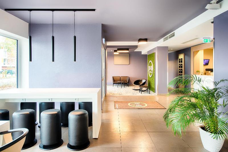 B&B Hotel Kaiserslautern - Lobi