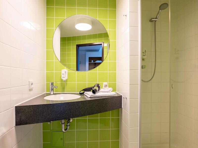 B&B Hotel Karlsruhe - Oda