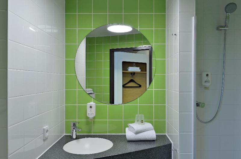 B&B Hotel Karlsruhe - Oda
