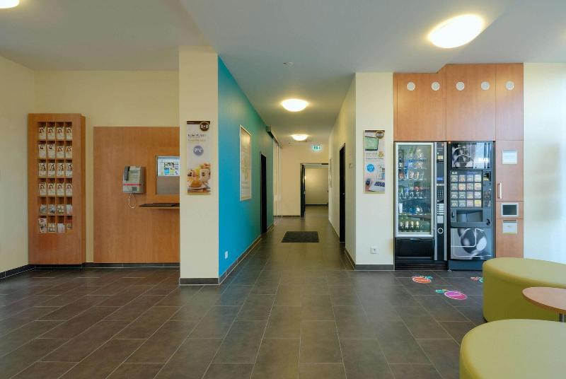 B&B Hotel Kassel-City - Lobi