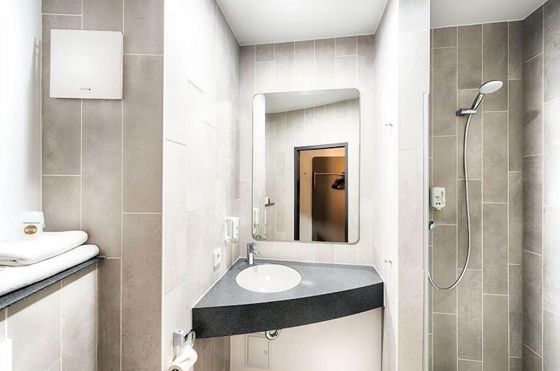 B&B Hotel Kassel-City - Oda