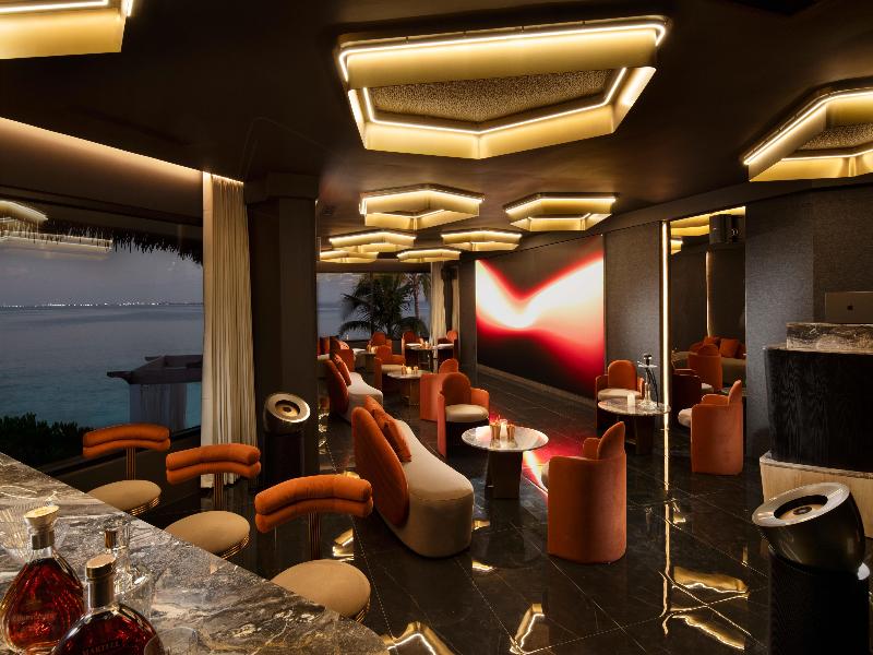 Hilton Maldives Amingiri Resort & Spa - Bar