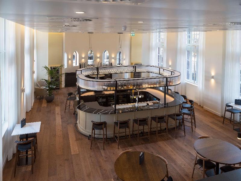 Doubletree By Hilton Sittard - Bar