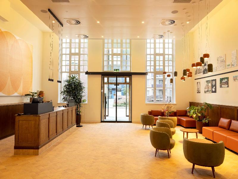 Doubletree By Hilton Sittard - Lobi