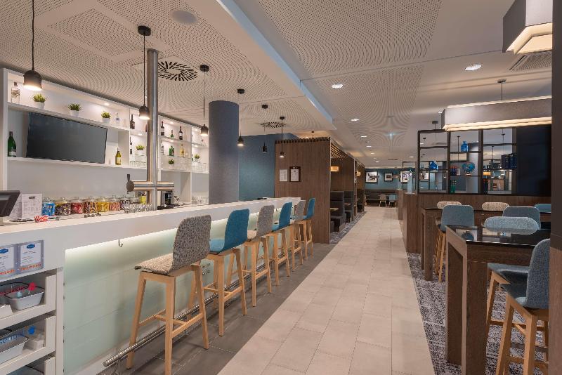 Hampton By Hilton Dusseldorf City Centre - Bar