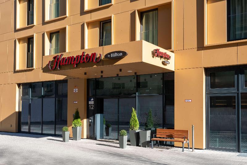 Hampton By Hilton Dusseldorf City Centre - Genel