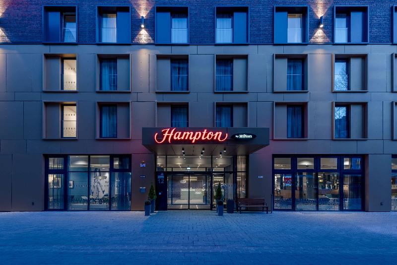 Hampton By Hilton Dusseldorf City Centre - Genel