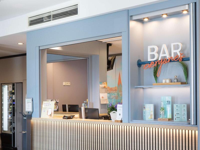B&B Hotel Kiel-City - Lobi