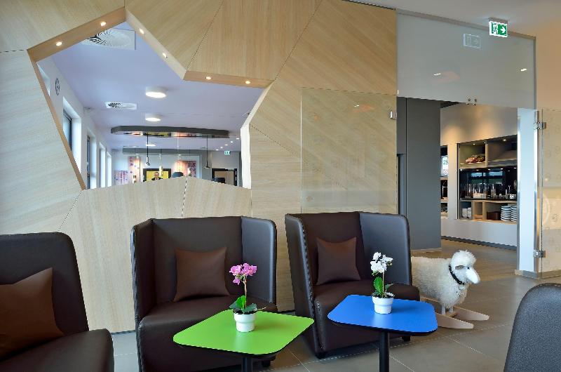B&B Hotel Köln-Troisdorf - Lobi