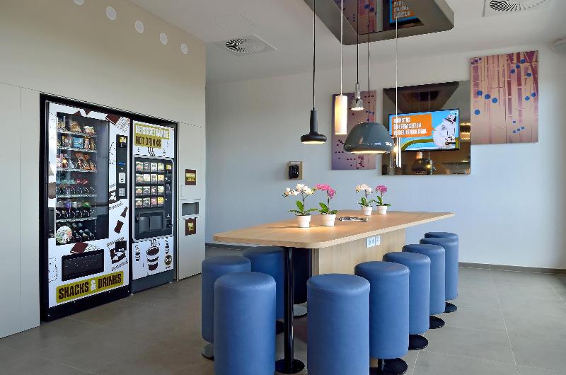 B&B Hotel Köln-Troisdorf - Lobi