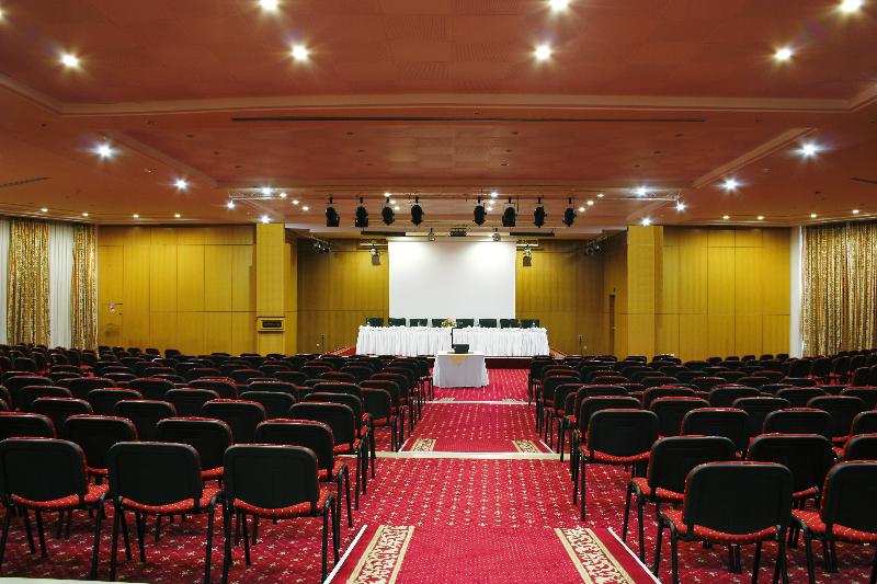 El Mouradi Palace Hotel for family & couples only - Toplantı