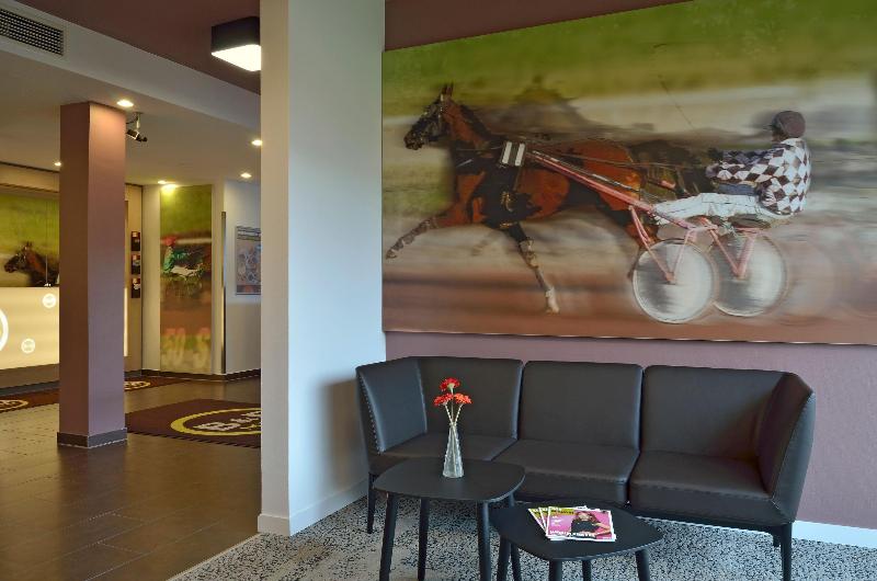 B&B Hotel Mönchengladbach - Lobi