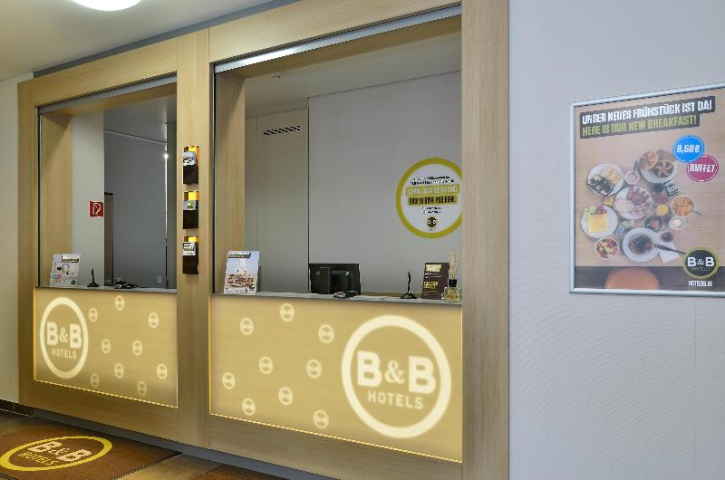 B&B Hotel München City-Nord - Lobi