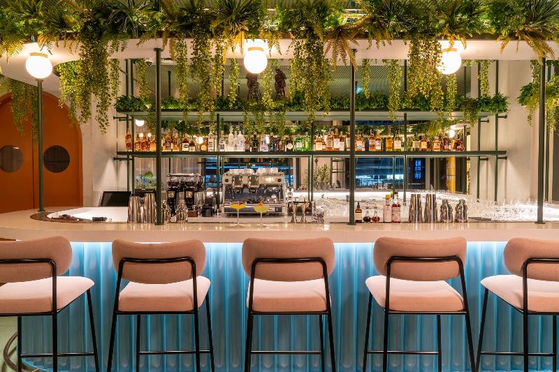 The Standard, Bangkok Mahanakhon - Bar