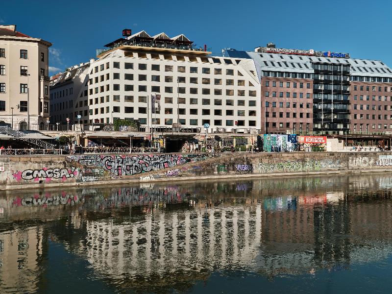 Radisson Red Hotel Vienna - Genel