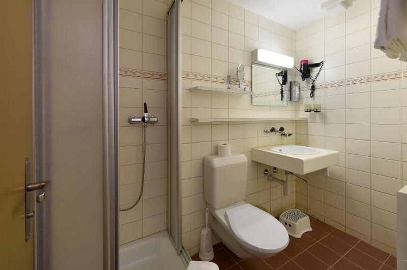 Hotel Krone - Oda