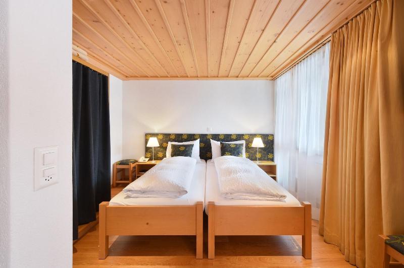 Hotel Krone - Oda