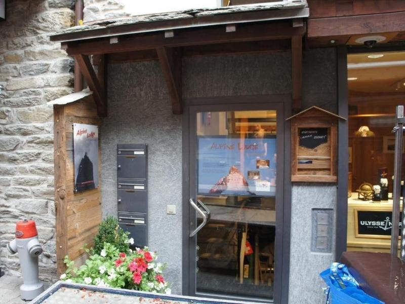 Alpine Lodge - Genel