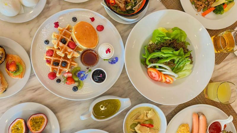Avani Pattaya Resort - Restoran