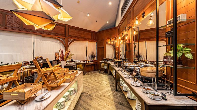 Avani Pattaya Resort - Restoran
