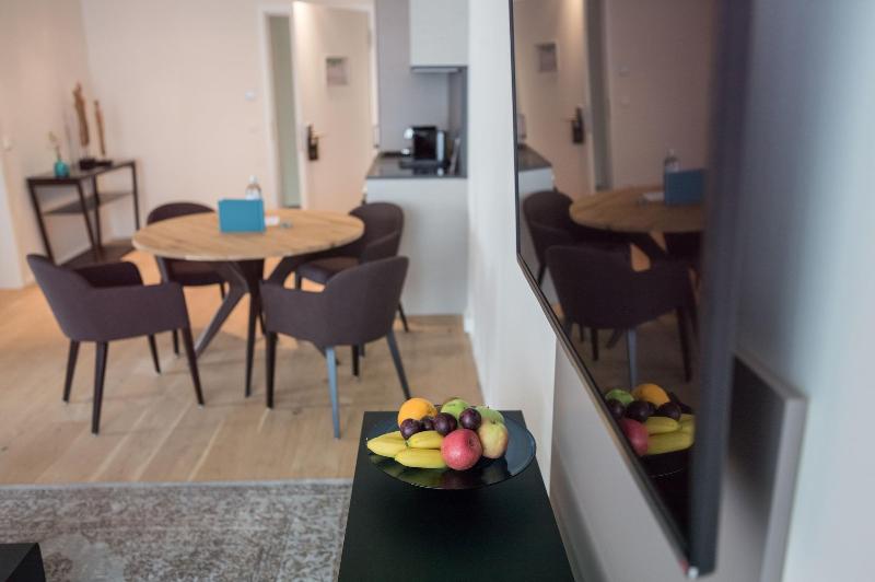 SUYTES Business Studios - Oda
