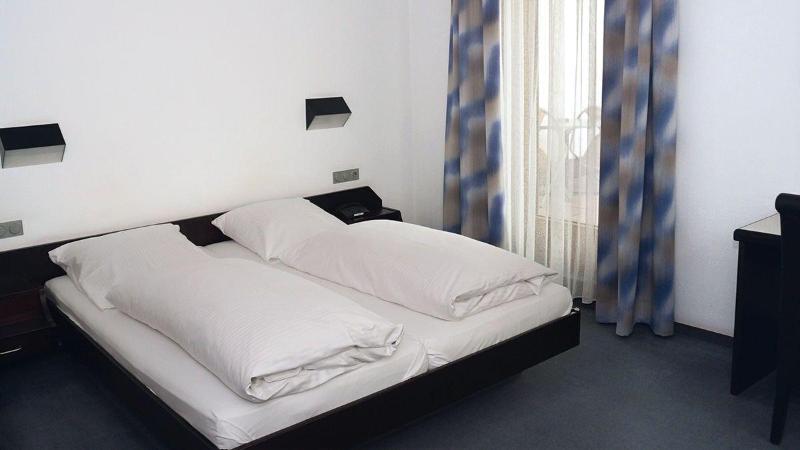 Hotel Gasthof Traube - Oda