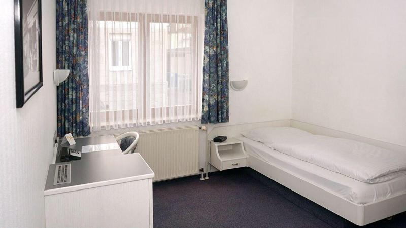 Hotel Gasthof Traube - Oda