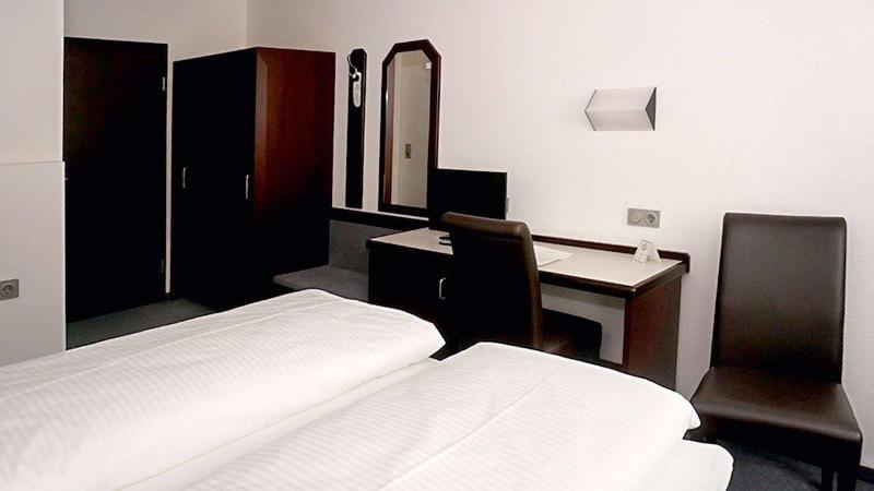 Hotel Gasthof Traube - Oda