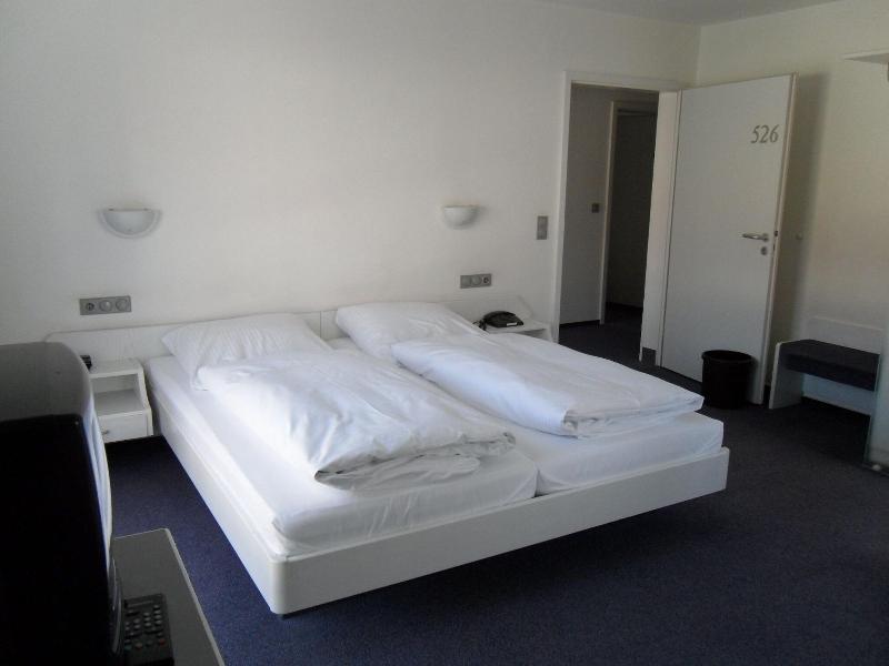 Hotel Gasthof Traube - Oda