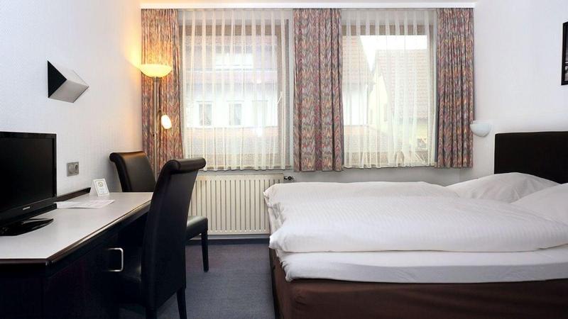 Hotel Gasthof Traube - Oda