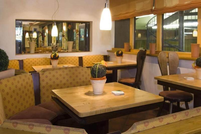 Tespo Sportpark & Hotel - Restoran