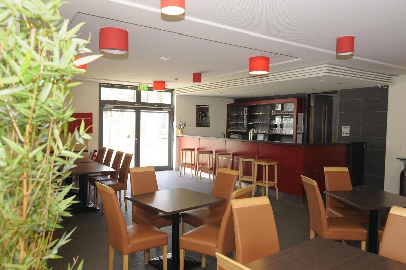 Sporthotel Borussia Duesseldorf - Lobi
